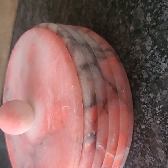 Vintage Pink Marbled Soap Stone Vanity Dish with Lid - Picture 12 of 12